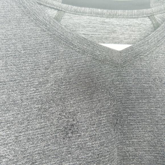 Lululemon Mens Athleisure Active Up Front Short Sleeve V-Neck Pocket Tee T-Shirt - Picture 3 of 6